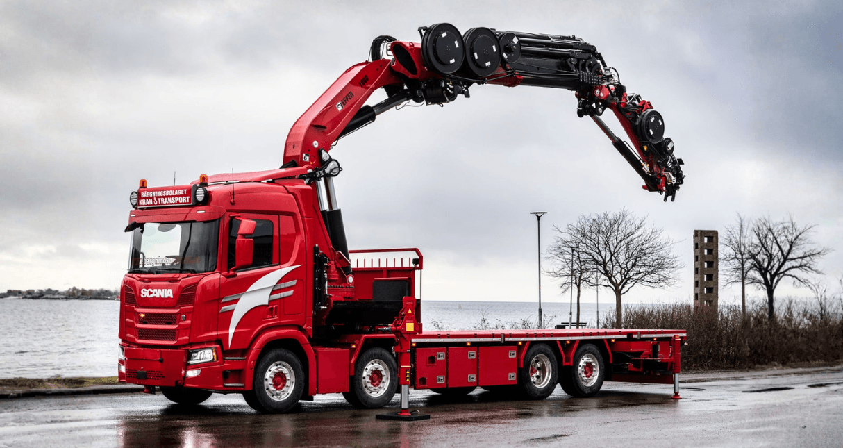 The intelligence behind the power - the precision advantage of Hiab’s integrated control systems